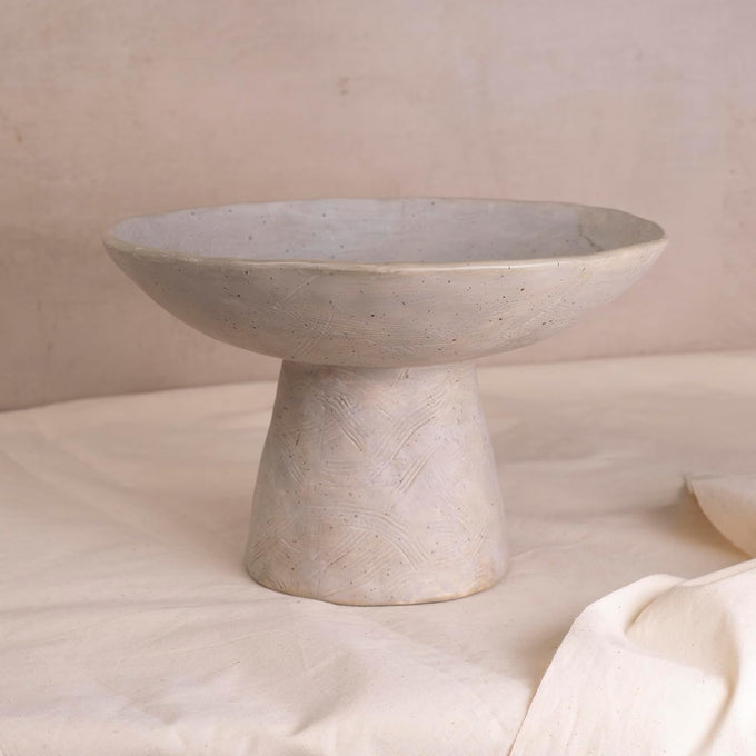 Shelf & Nook Ceramic Pedestal Bowl – Large Decorative Footed Bowl for Fruit, Keys, Entryway Table, Kitchen Island Centerpiece – Off-White Matte Stoneware, Modern French Farmhouse Decor