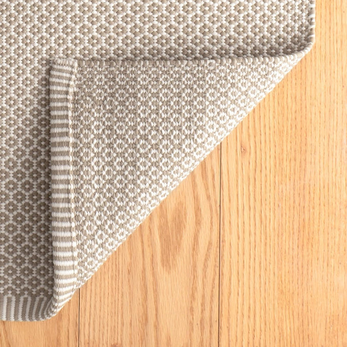 Dash & Albert Finn Khaki Geometric Handwoven Indoor/Outdoor Rug, 2'x3'
