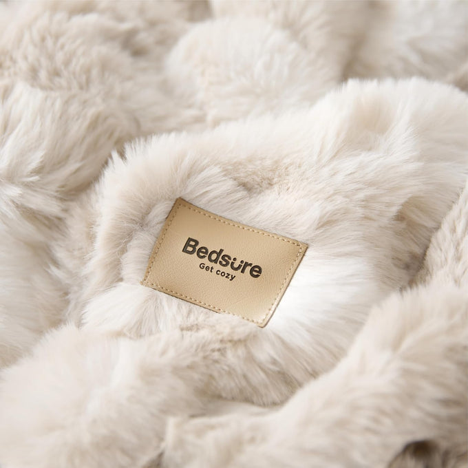 Bedsure Fluffy Bubble Faux Fur Throw XL Blanket, 50"x70", Tie-dye Taupe