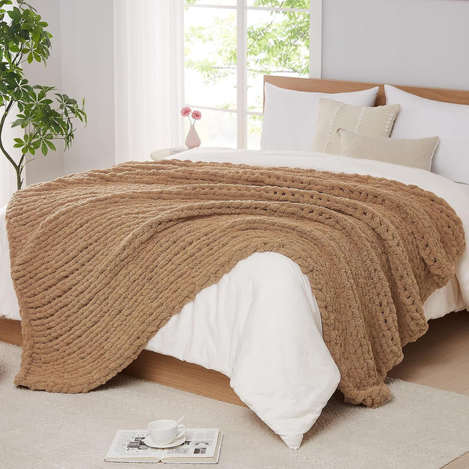 L'AGRATY Chunky Knit Throw Blanket for Couch, 50'' x 60'' Knit Throw, Ivory
