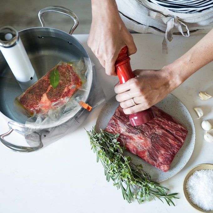 Breville Joule Sous Vide, 1100 Watts, White Body, Stainless Steel Cap & Base (CS10001)